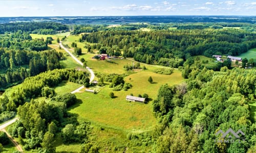 Altes Bauernhaus im Einzigartigen Nationalpark Samogitien