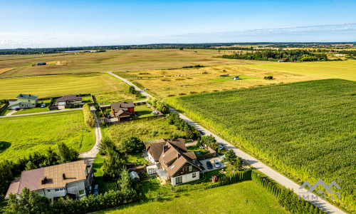 Terrain constructible à Peskojai